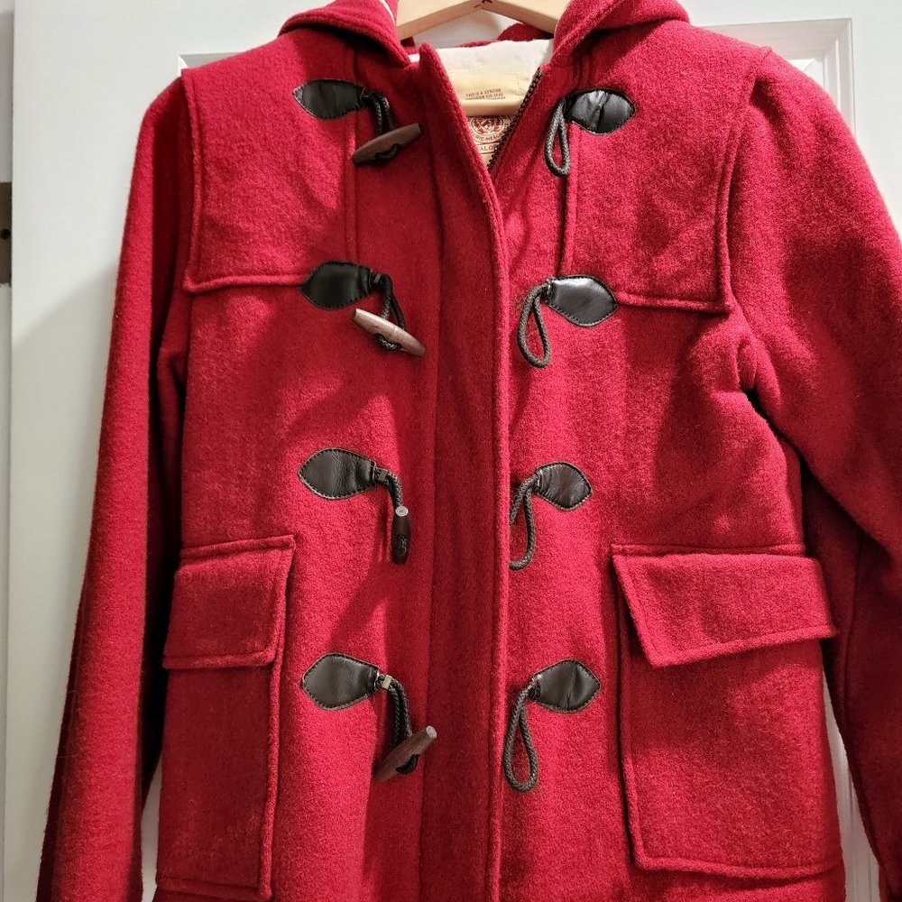 Adorable little red riding hood Hollister wool coat jacket size Large Toggle